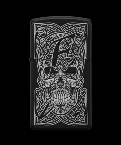 Benzinli Çakmak Kuru Kafa Figürlü E Harfli Tasarım - V55