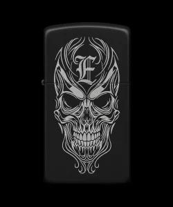 Benzinli Çakmak Kuru Kafa Figürlü E Harfli Tasarım - V8