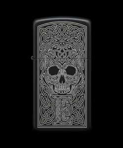 Benzinli Çakmak Kuru Kafa Figürlü E Harfli Tasarım - V96