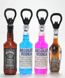 İkonik İçki Şişesi Tasarımlı Magnetli Şişe Açacağı SPR4602