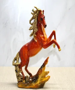 Polyester Şahlanmış At Figürü SPR4590