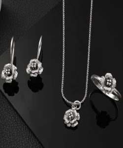 Supertrend Gümüş Gül Kadın Set