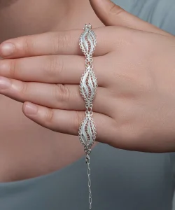 Supertrend Gümüş Zarif Yaprak Telkari Kadın Bileklik