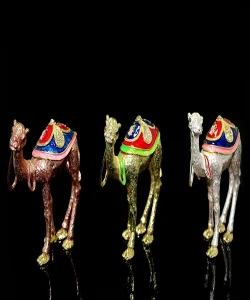 Swaroski Deve Figürü SPR502