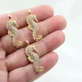 Altın Kaplama Beyaz Taşlı Deniz Atı