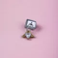 Beyaz Taşlı Sallantılı Charm