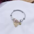 İncili Kelebek Desenli Charmlı Bileklik