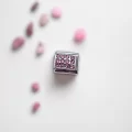 Pembe Taş Detaylı Charm