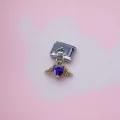 Pembe Taşlı Sallantılı Charm