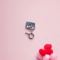 Sallantılı Boğa Burcu Charm Gümüş Renk