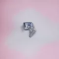 Sallantılı Harf Charm Y Gümüş Renk