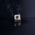 Siyah Kalp Detaylı Charm