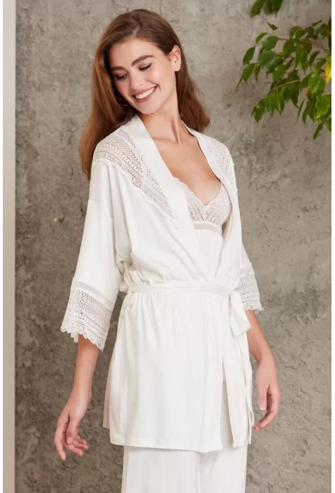 Kaliteli Şık 3Lü Ekru Pijama Takımı