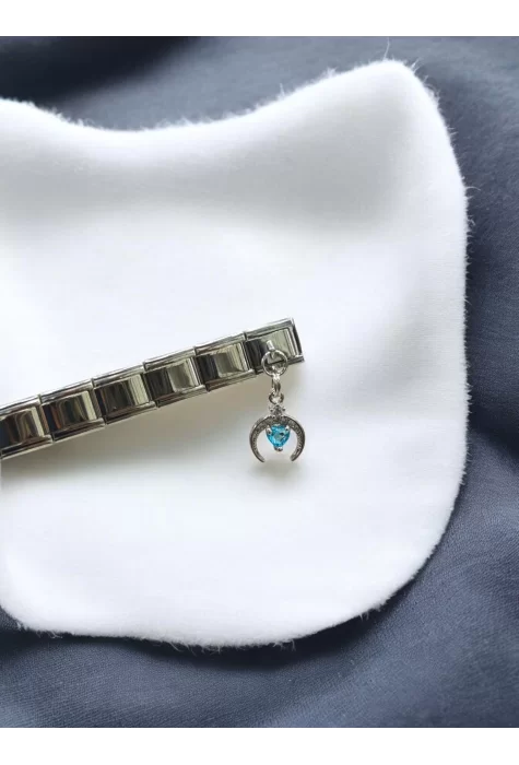 Hilal Detaylı Sallantılı İtalyan Charm