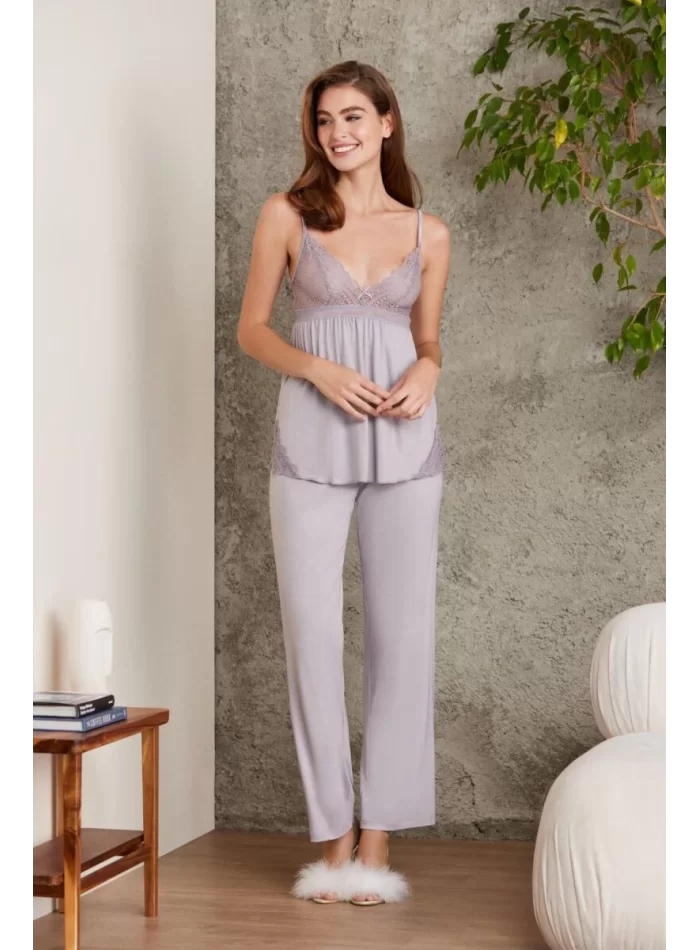 Kaliteli Şık Royal Dantelli Penye Pijama Takımı