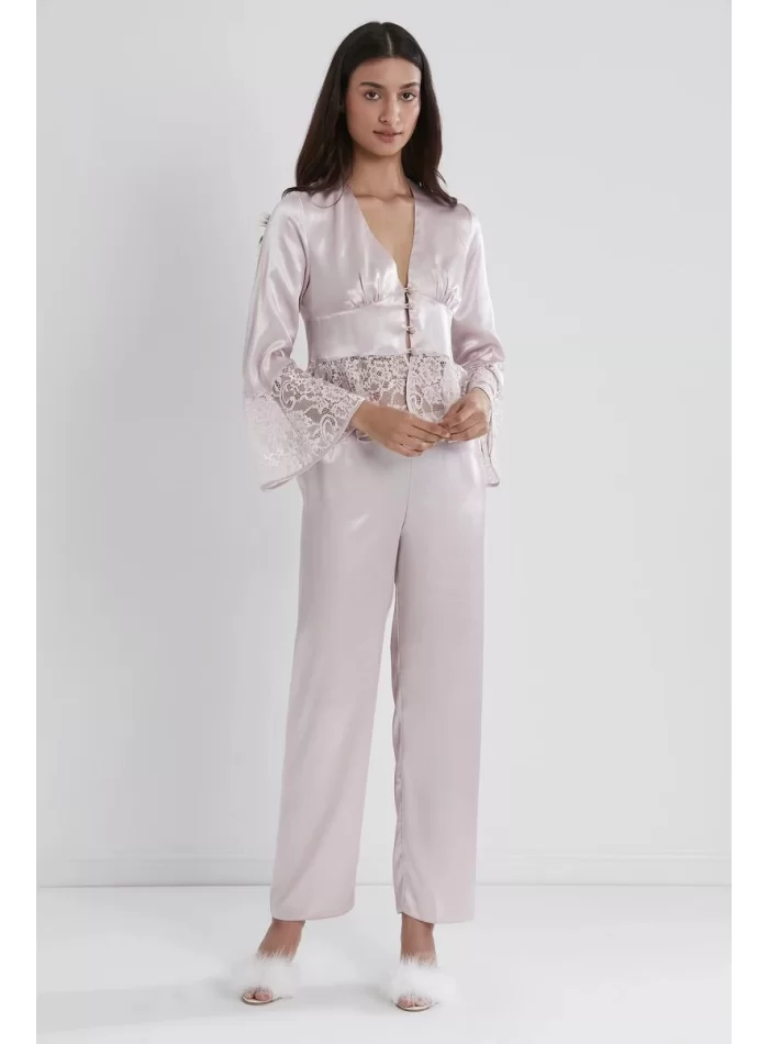Kaliteli Şık Saten Dantelli Kadın Pijama Takımı - Pudra Renk