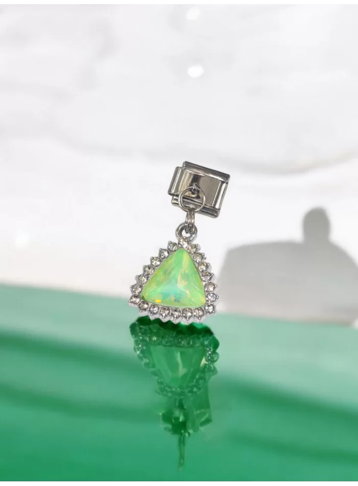 Yeşil Renk Üçgen Detaylı Sallantılı İtalyan Charm