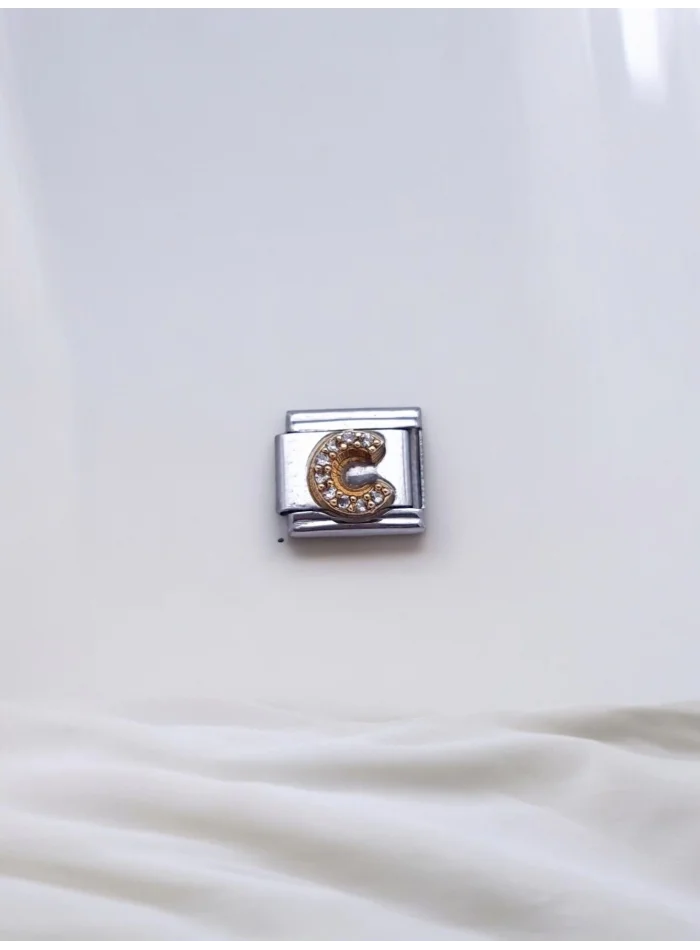 Zirkon Taşlı Harf Charm C