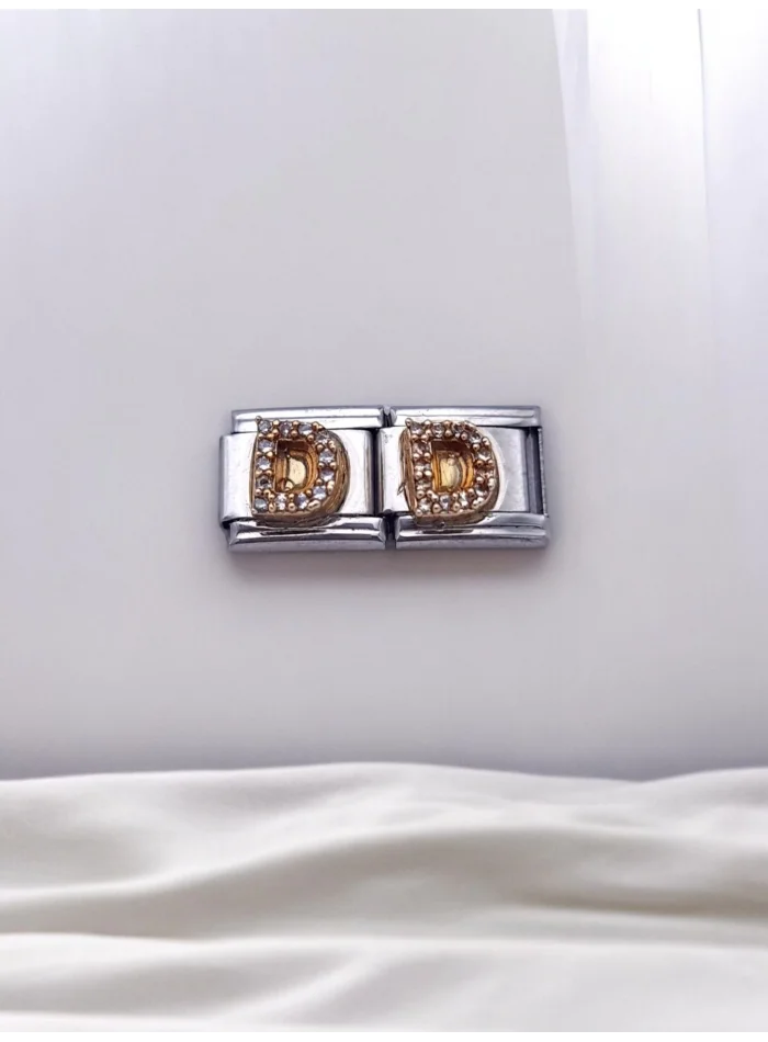 Zirkon Taşlı Harf Charm D