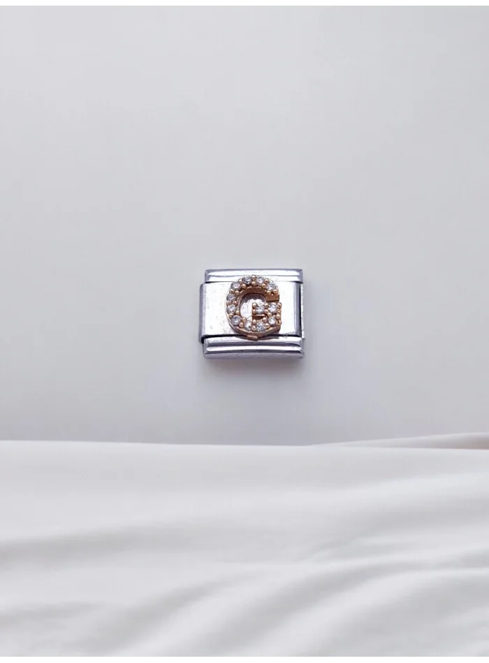 Zirkon Taşlı Harf Charm G