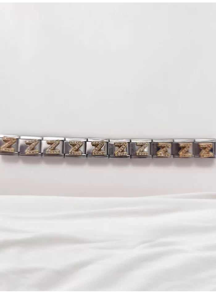 Zirkon Taşlı Harf Charm Z