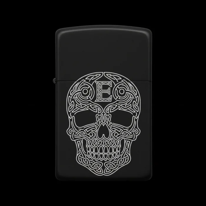 Benzinli Çakmak Kuru Kafa Figürlü E Harfli Tasarım - V38