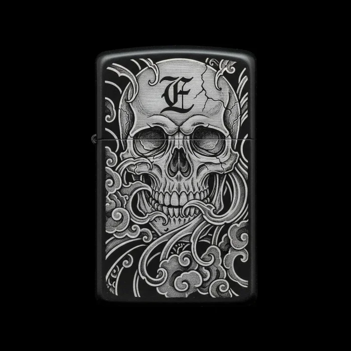 Benzinli Çakmak Kuru Kafa Figürlü E Harfli Tasarım - V72