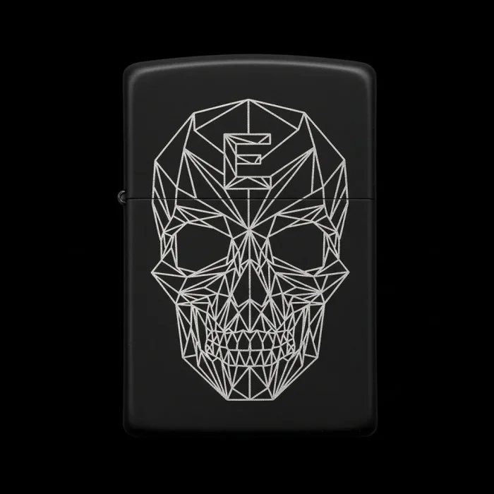 Benzinli Çakmak Kuru Kafa Figürlü E Harfli Tasarım - V73