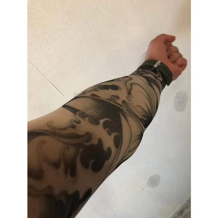 Giyilebilir Çorap Dövme Alev Dövmesi Çift Kol