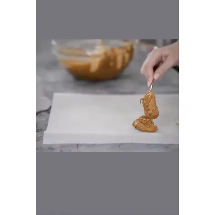 Kutusuz Ekonomik Pişirme Kağıdı 37cm x 40m 1 Adet