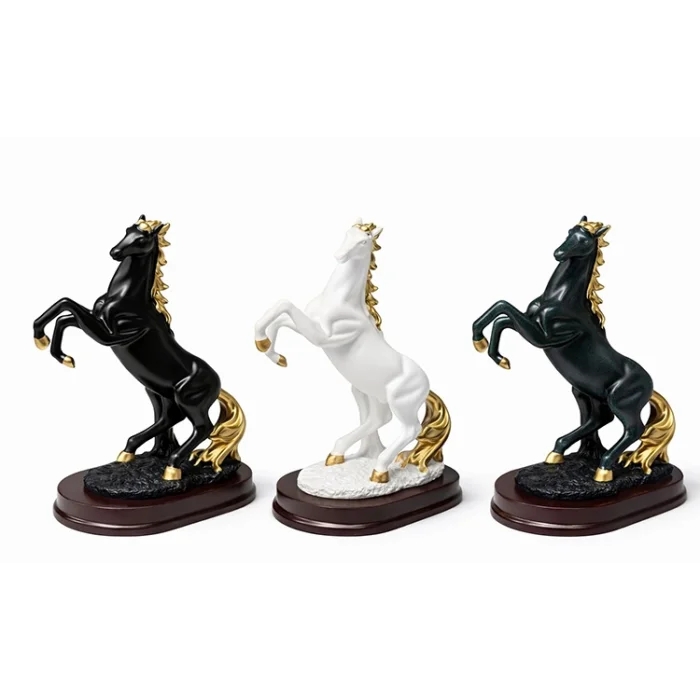 Polyester Şahlanmış At Figürü TKN1624