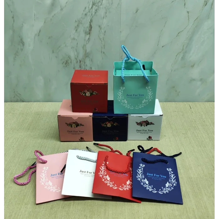 Romantik  Gül Yüzük Kutusu Kare SPR5008