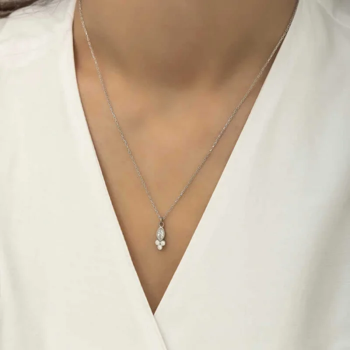 Supertrend Gümüş Çiğ Damlası Mekik Tektaş Bayan Kolye