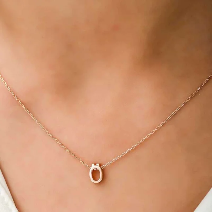 Supertrend Gümüş Rose 3 Boyutlu Ö Harf Bayan Kolye