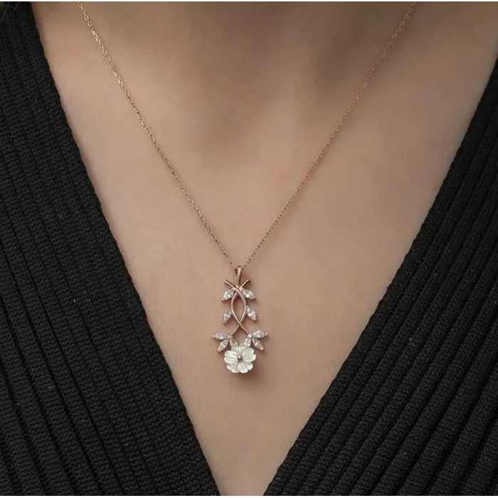 Supertrend Gümüş Rose Beyaz Bahar Çiçeği Kolye