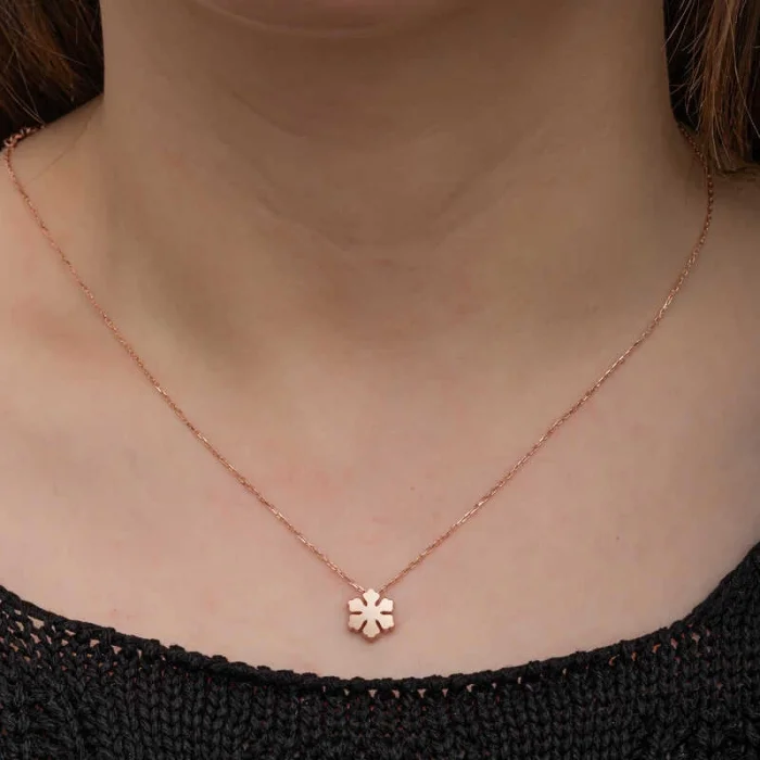Supertrend Gümüş Rose Minimal Kar Tanesi Kadın Kolye