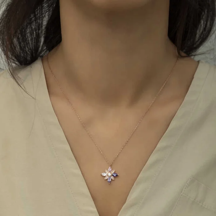 Supertrend Gümüş Rose Mix Taşlı Umut Çiçeği Kolye