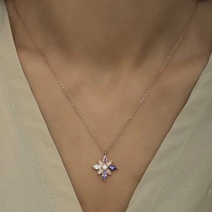 Supertrend Gümüş Rose Mix Taşlı Umut Çiçeği Kolye