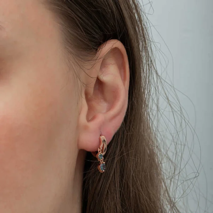 Supertrend Gümüş Rose Sallantılı Mistik Topaz Kadın Küpe