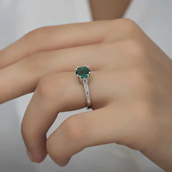 Supertrend Gümüş Yeşil Baget Tek Taş Kadın Yüzük