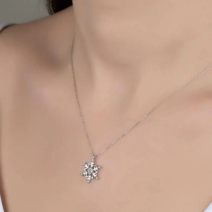 Supertrend Swa Taşlı Gümüş Kartanesi Bayan Kolye