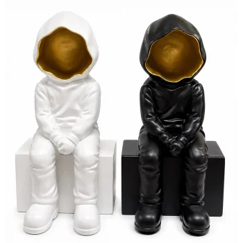 Dekoratif Polyester Oturan Astronot Biblosu TKN5302