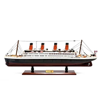 Özel Tasarım Ahşap Işıklı Titanik Gemi TKN4614