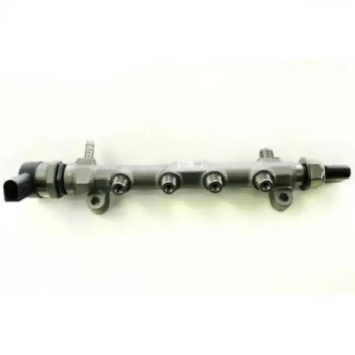 VW Tiguan GOLF6 Jetta Passat 2.0TDI 2013- Yakit Borusu 04L130089B Oem
