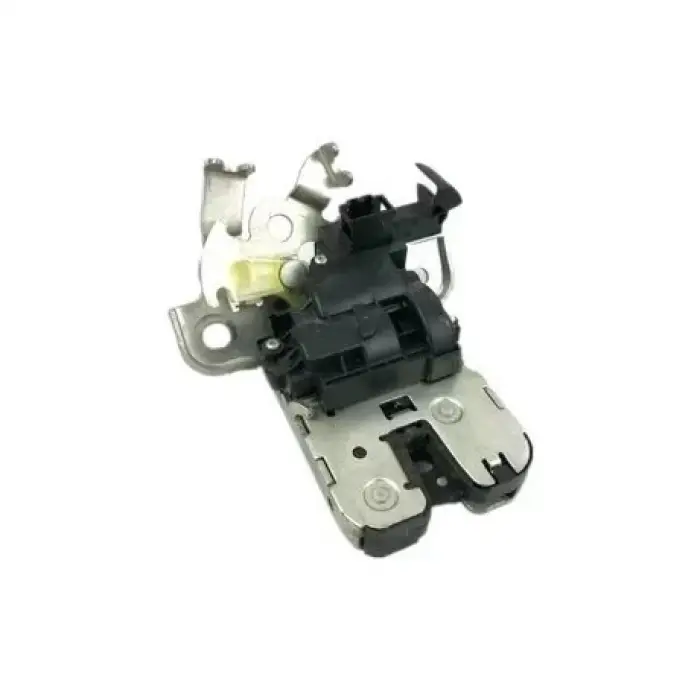 Audi A3 2008-2015 Seat Toledo 2008-2015 Bagaj Kapak Kilidi 8K9827505A Wisco