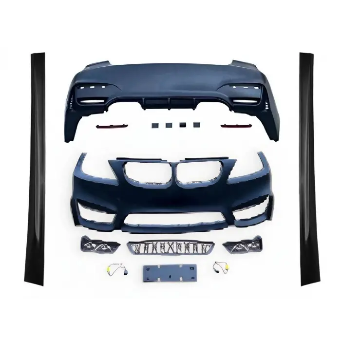 BMW E90-LCI 2008-2011 Gövde Kiti OO Egz Çıkışlı Marşpiyelli M4 Style A0902106 Wender