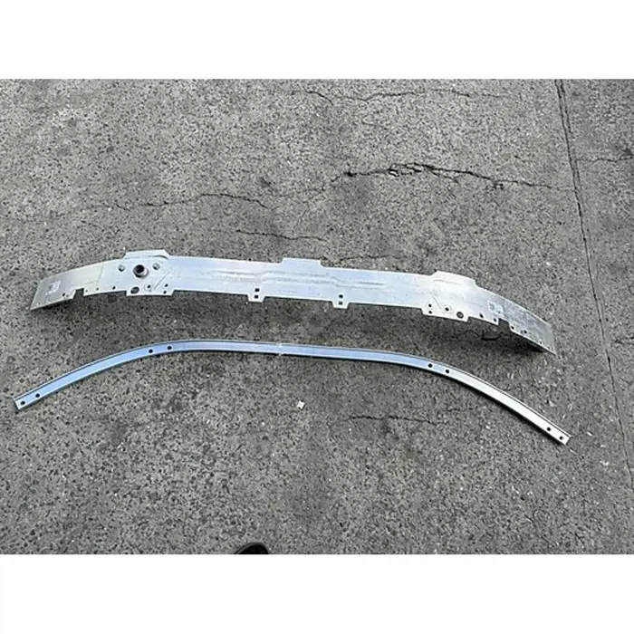 Mercedes W214 C254 Tampon Demiri Ön Alt A2146220800 Wender