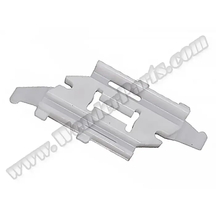 Çamurluk Kaplama Klipsi W202 Arka Üst Sağ