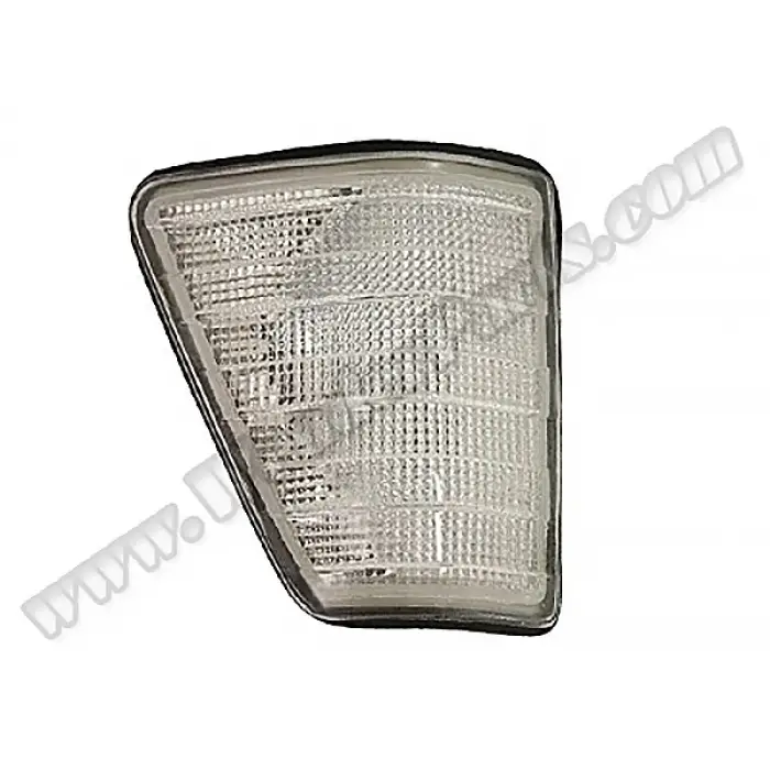 Sinyal T1:207D>410D Sağ; Beyaz 1977-95