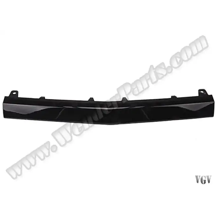 Tampon Çitası W205 Ön Orta; Siyah -AMG- 2014-18